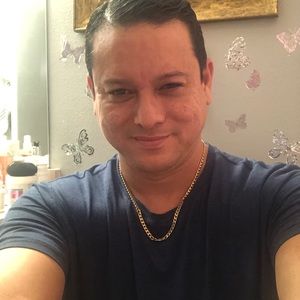 Meet your Posher, Alvaro g